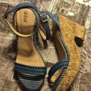 Platform sandals